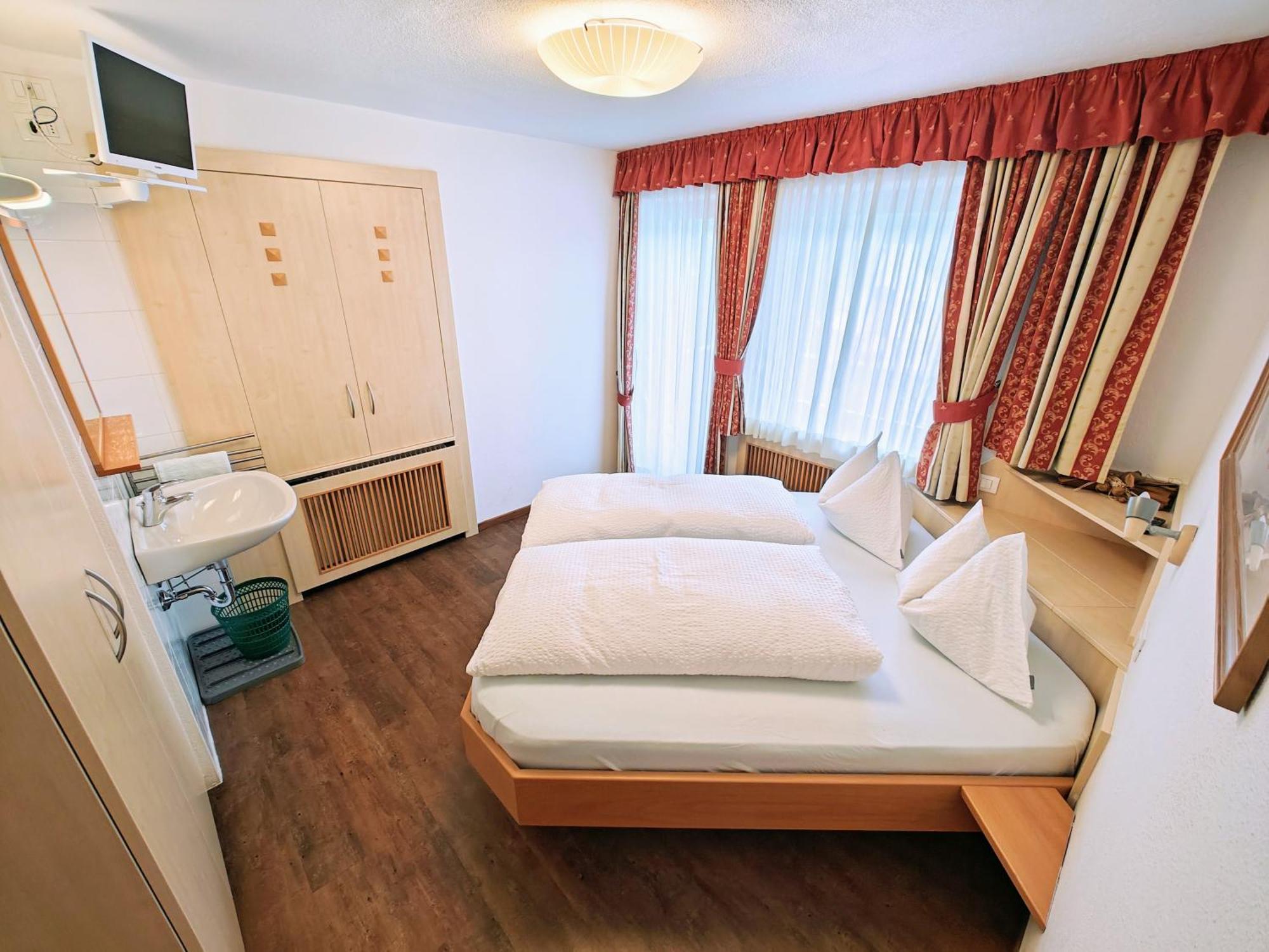 Apartments Brunella La Villa  Buitenkant foto