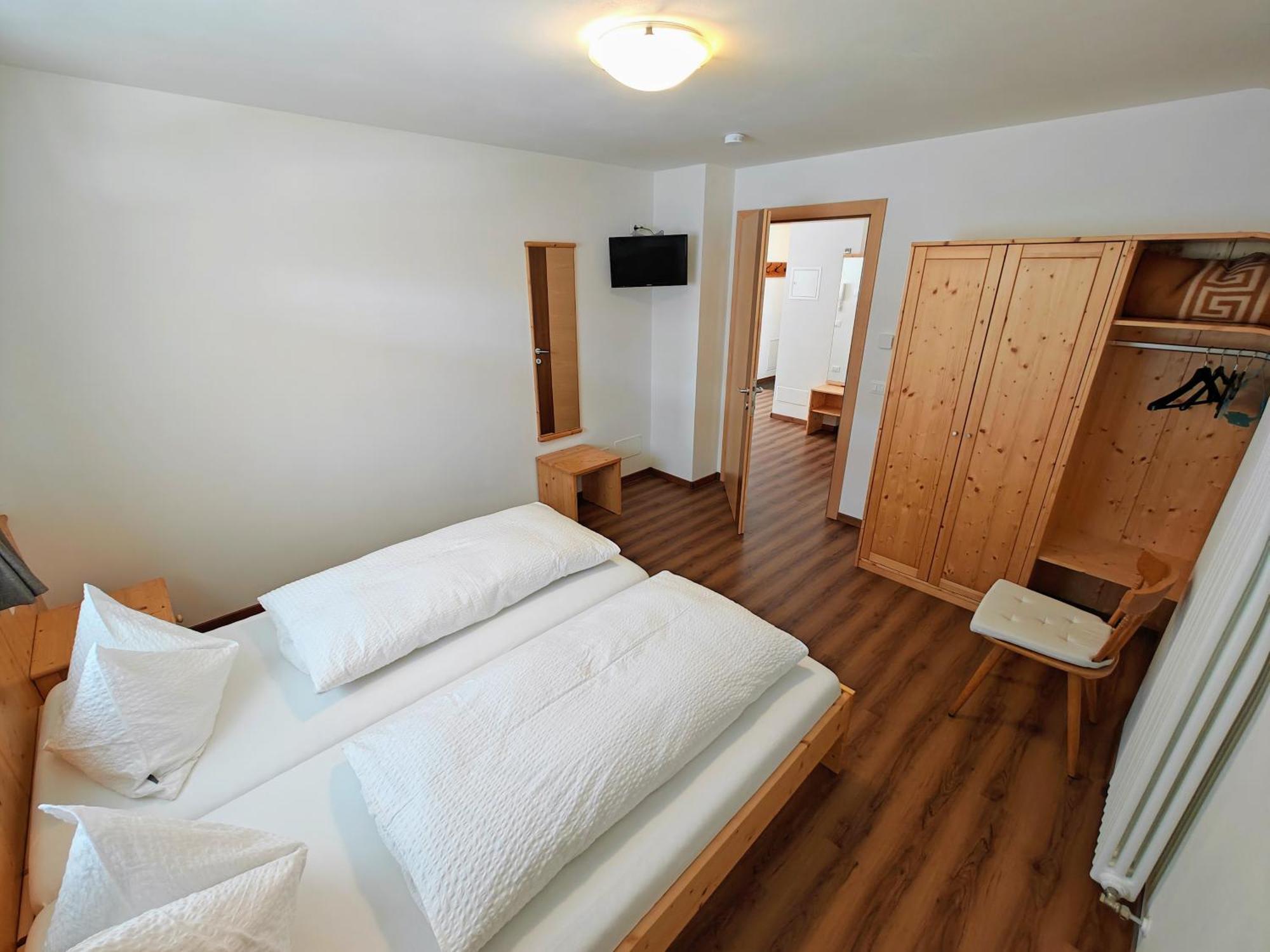 Apartments Brunella La Villa  Kamer foto